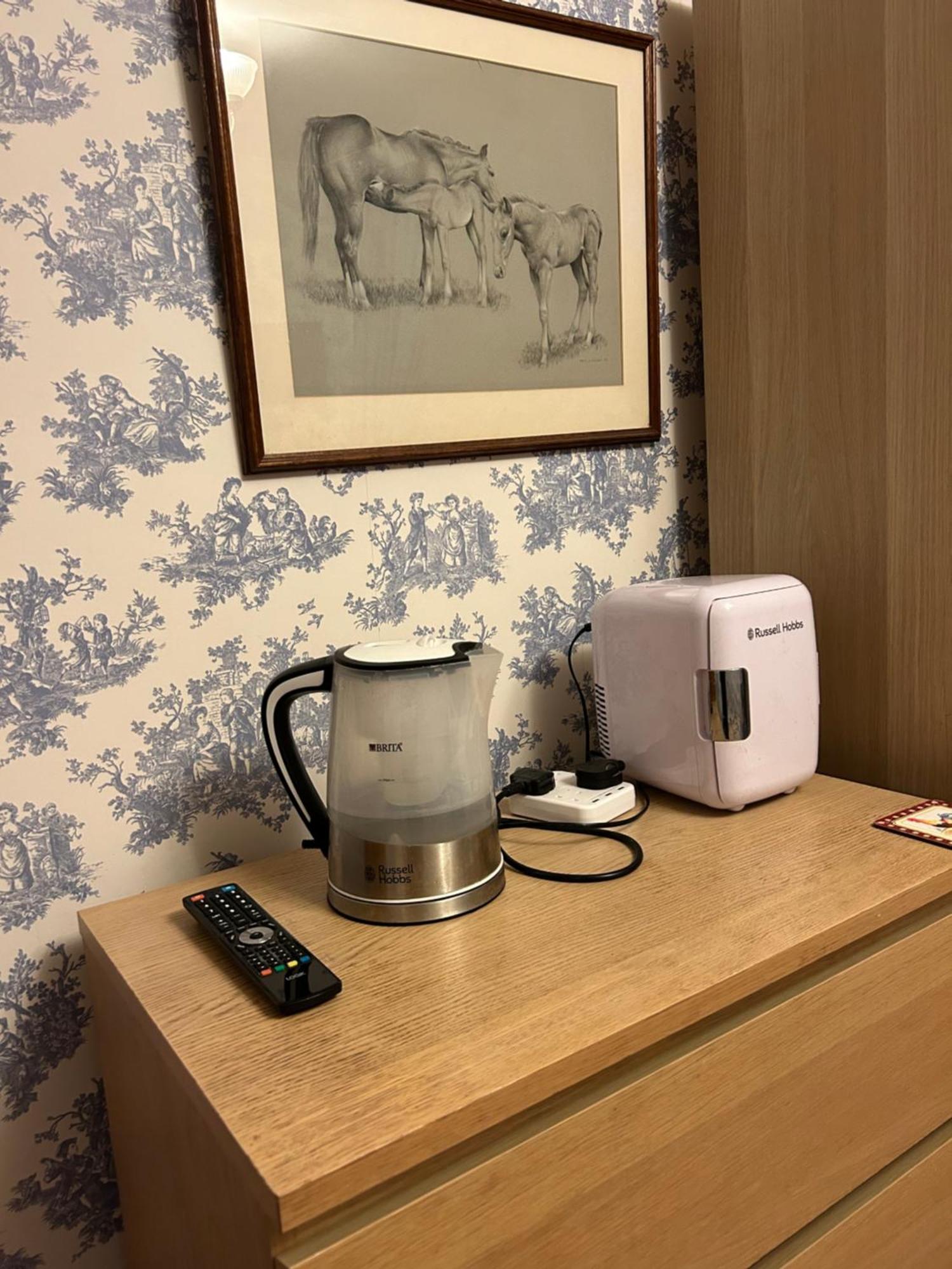 Lowri Cottage Hotel Shenstone Eksteriør bilde